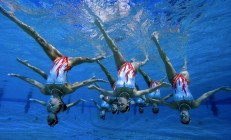 开云体育入口-赛道与绿茵，当F1年度争冠焦点战遇上智利单节拉开哥斯达黎加