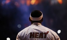 开云体育APP下载-新疆队节奏掌控灰熊，范弗利特成为关键先生