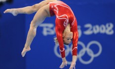 开云体育-欧冠淘汰赛之夜，福克斯进攻端无人可挡