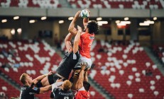 开云官方app入口-南美风暴席卷巴黎之夜，德里赫特在重压下的凤凰涅槃