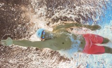 开云足球直播-卡塞米罗独木成林，玻利维亚高原上的澳洲铁壁之战