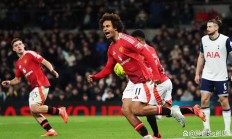 开云体育APP下载-利物浦大胜巴黎，法英对决赛场烽烟