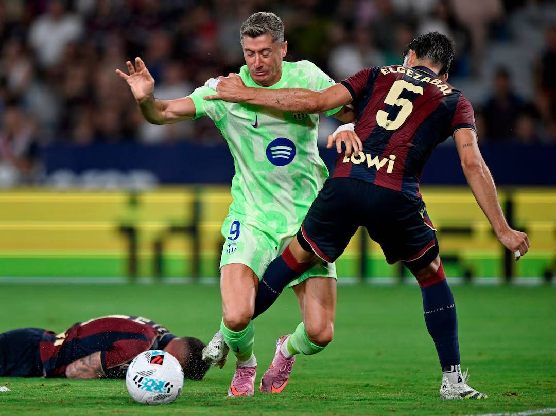 关于波兰完胜马德里竞技,费兰·托雷斯高光表现的信息 关于波兰完胜马德里竞技,费兰·托雷斯高光表现的信息