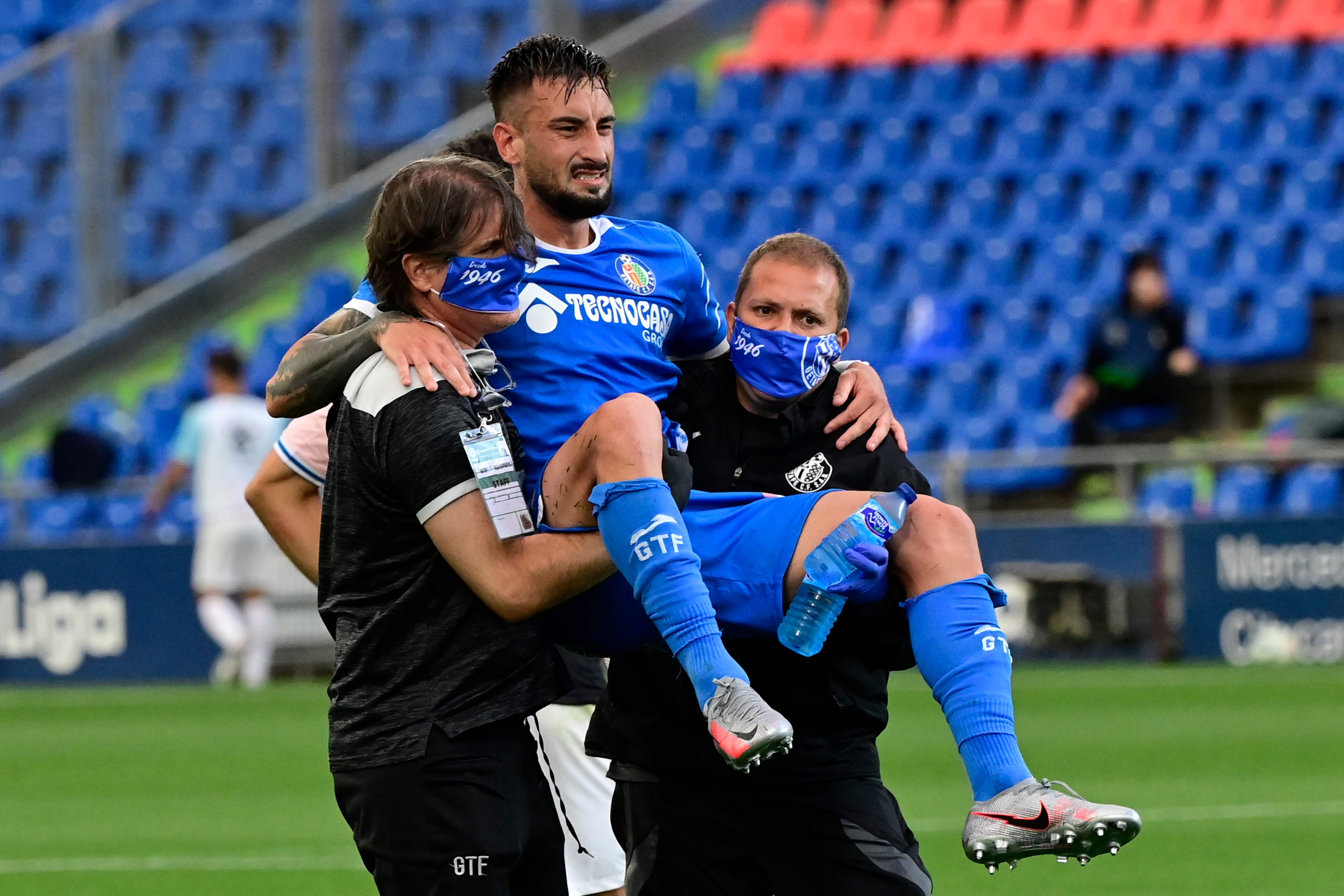 赫塔菲主场惨败，球队面临困难境地