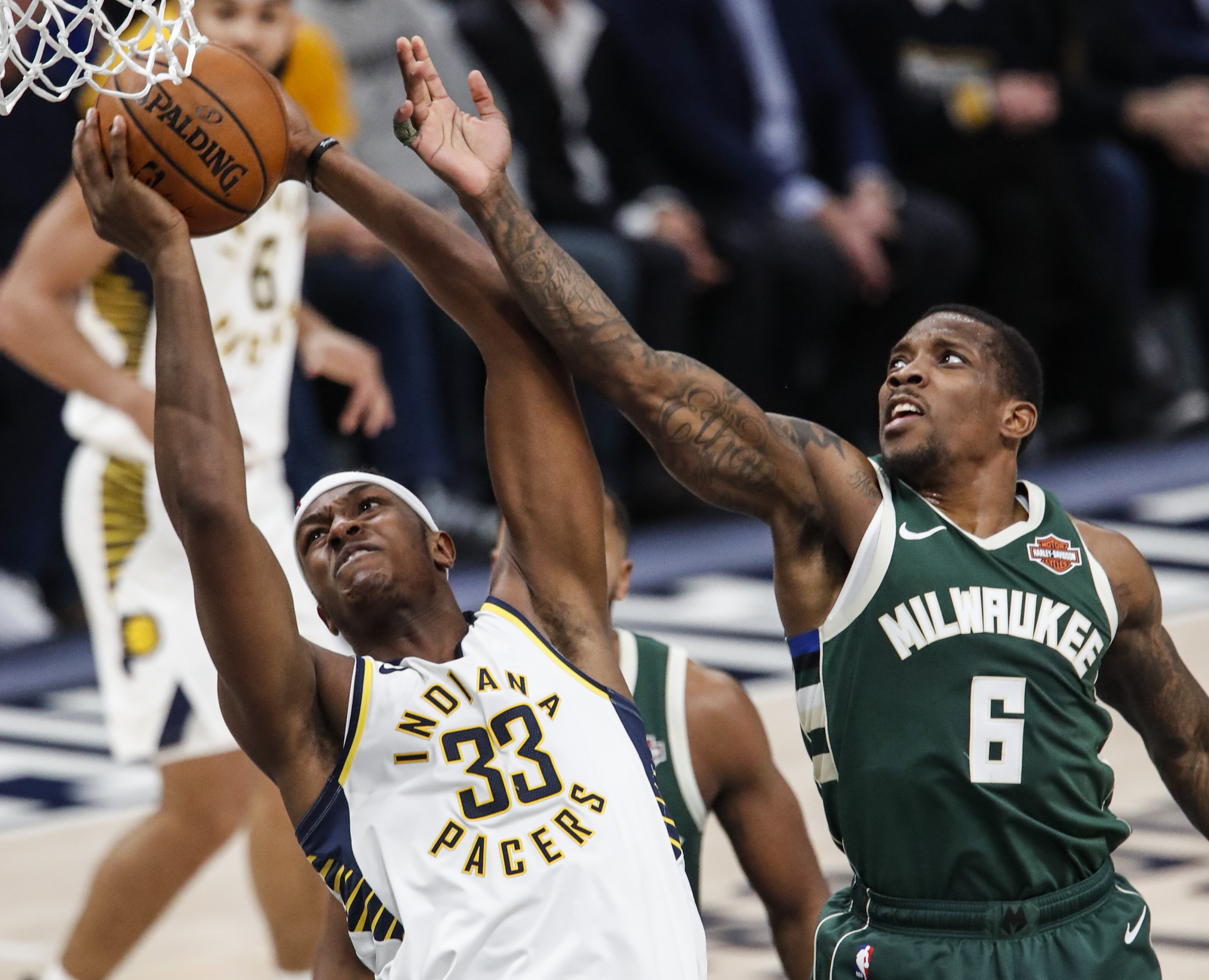 包含雄鹿队主控迎来爆发，带领球队夺冠希望的词条