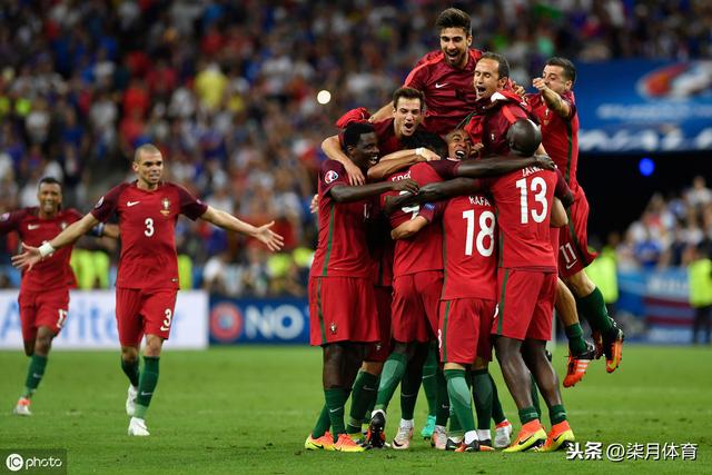 关于乌克兰豪取摩尔多瓦，晋级欧洲预选赛四强的信息
