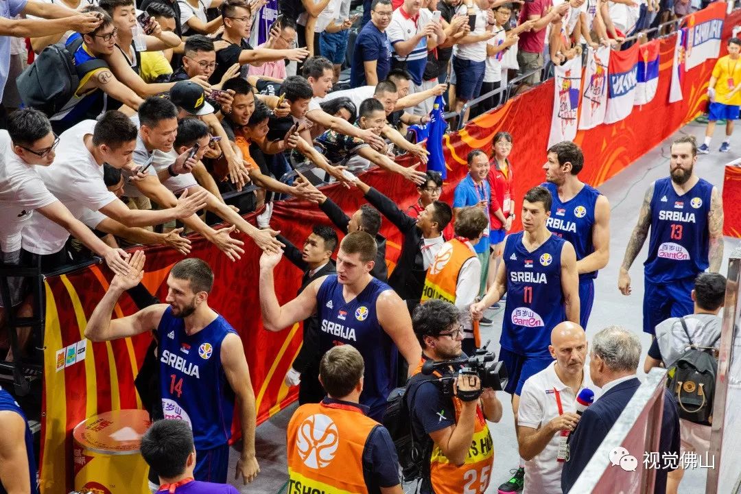 包含美职篮强强对话谁能笑到最后的词条