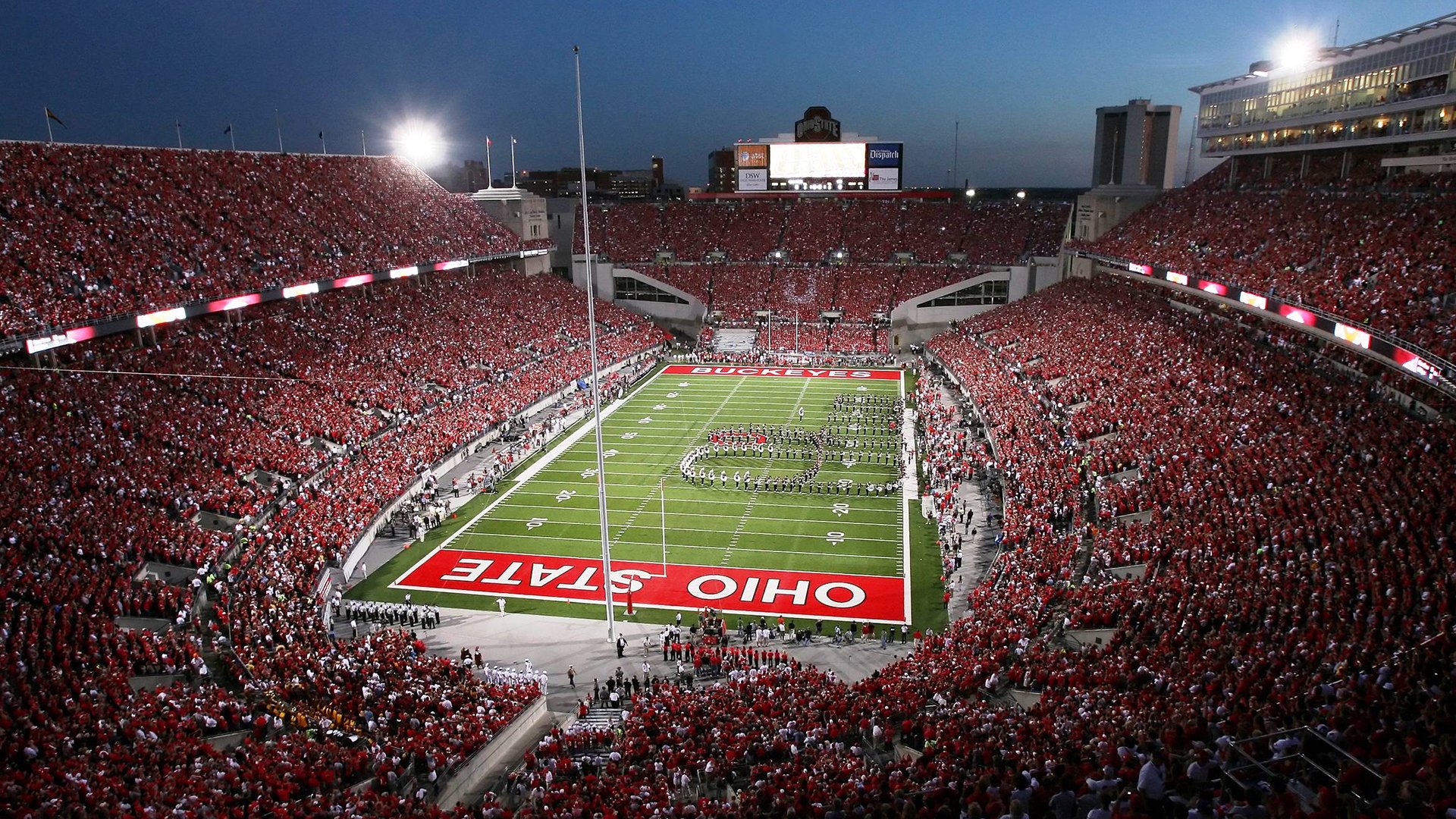 赛道风云，阿隆索高光领衔，迈凯伦强势横扫红牛二队